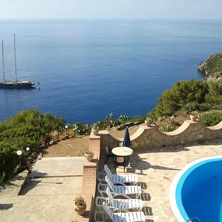 Diana Isola di Ustica