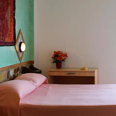 Hotel Diana 2*