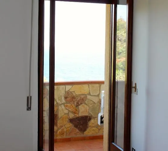 Diana Hotel 2*